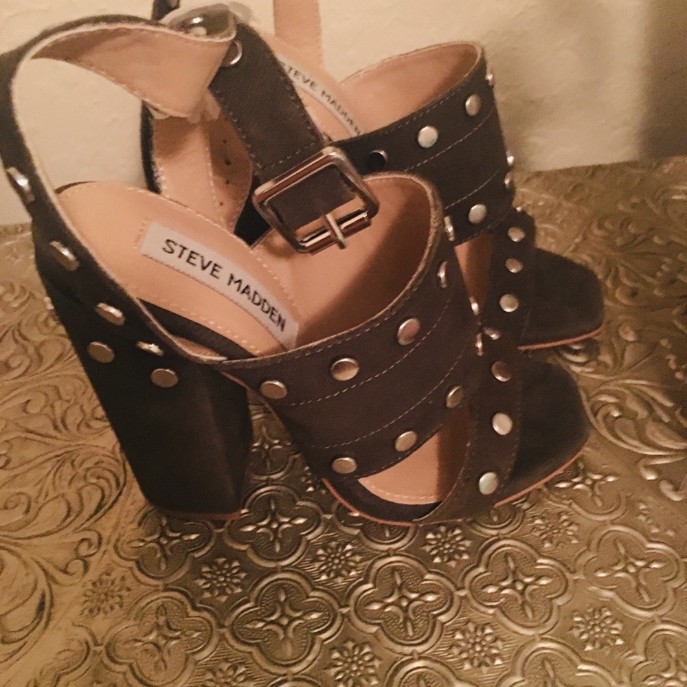 Steve Madden Jansen sandals olive green brand new